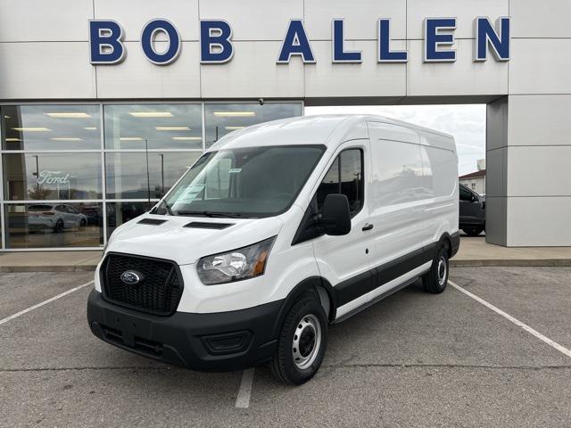 Photo of 2025 Oxford White Ford Transit-250