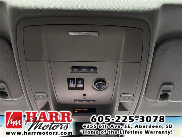 Photo of 2015 Silver Chevrolet Suburban