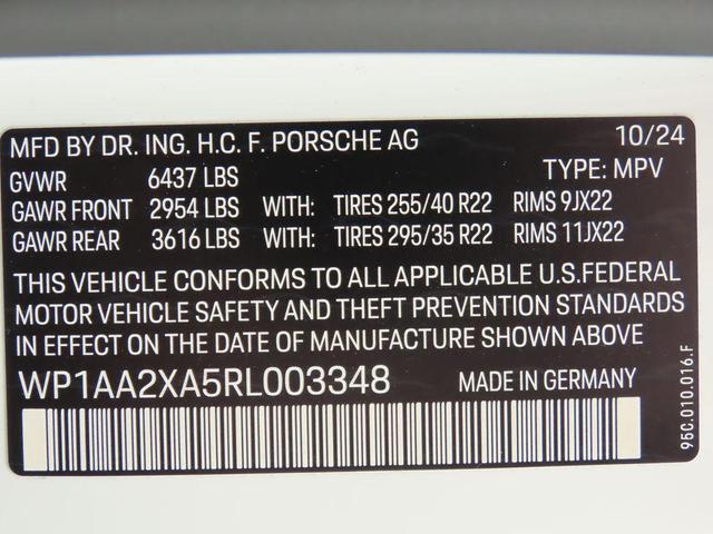 Photo of 2024 White Porsche Macan