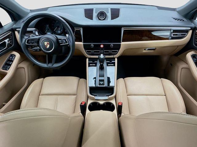 Photo of 2025 Copper Porsche Macan