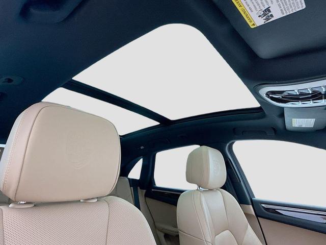 Photo of 2025 Copper Porsche Macan