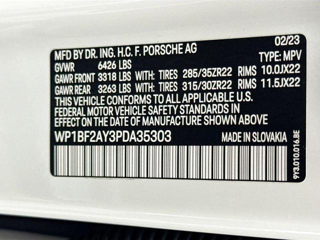 Photo of 2023 White Porsche Cayenne