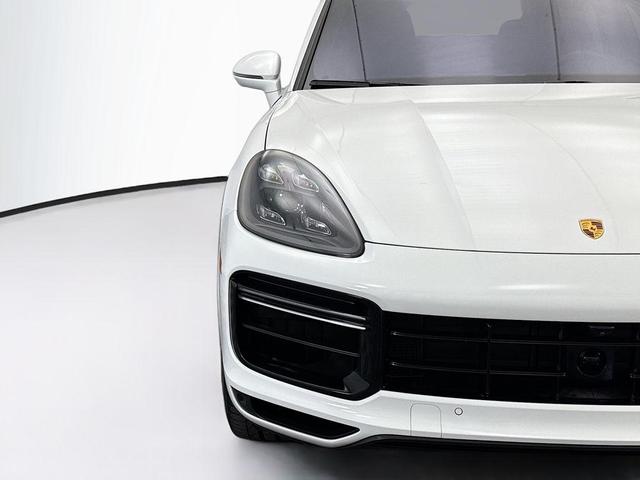 Photo of 2023 White Porsche Cayenne