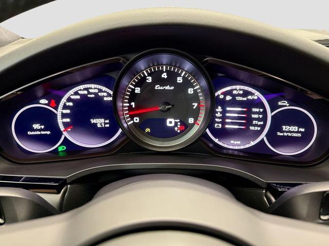 Photo of 2023 White Porsche Cayenne