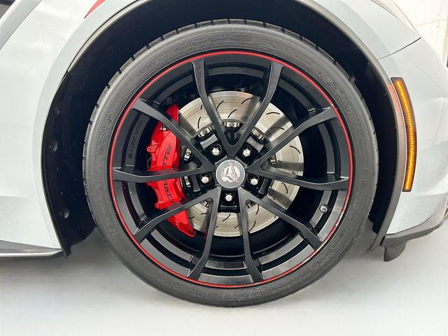Photo of 2019 Ceramic Matrix Gray Metallic Chevrolet Corvette