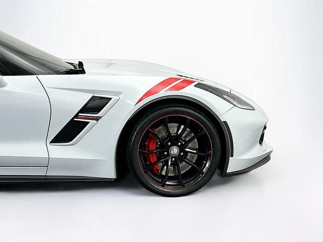 Photo of 2019 Ceramic Matrix Gray Metallic Chevrolet Corvette