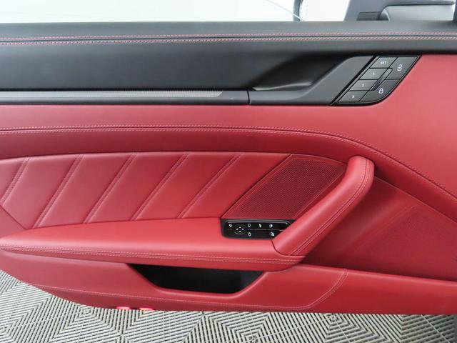 Photo of 2025 Slate Grey Neo Porsche 911