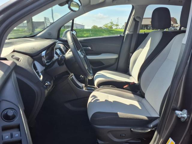 Photo of 2020 Nightfall Gray Metallic Chevrolet Trax