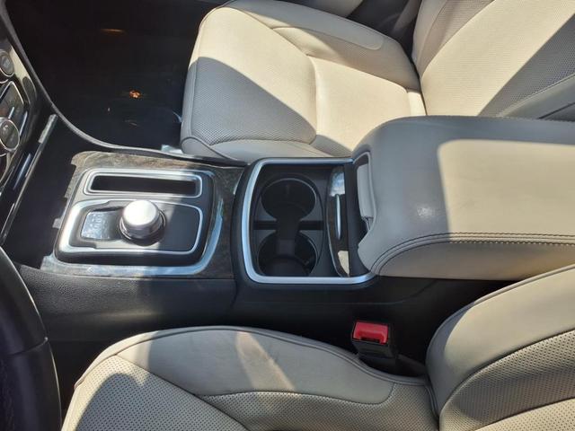 Photo of 2015 Velvet Red Pearlcoat Chrysler 300