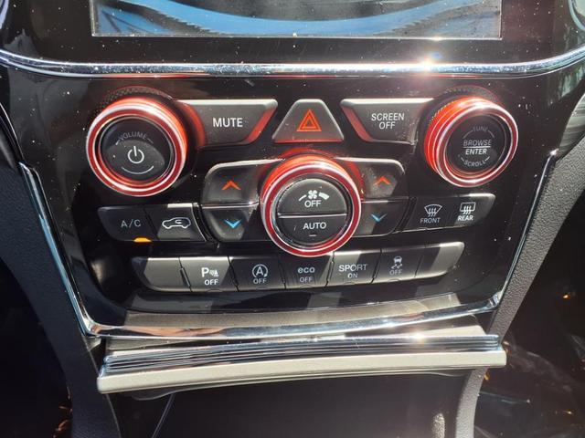 Photo of 2020 Bright White Clearcoat Jeep Grand Cherokee