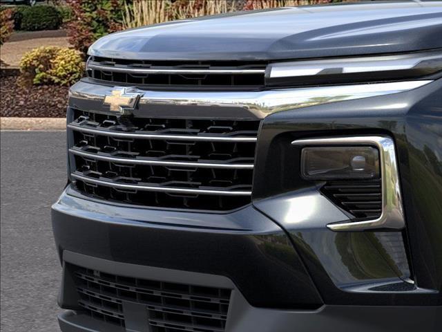 Photo of 2025 Mosaic Black Metallic Chevrolet Traverse