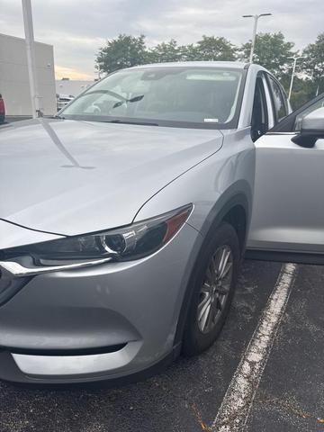 Photo of 2017 Sonic Silver Metallic Mazda CX-5