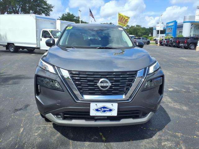 Photo of 2023 Gun Metallic Nissan Rogue