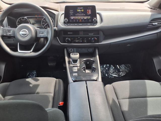 Photo of 2023 Gun Metallic Nissan Rogue