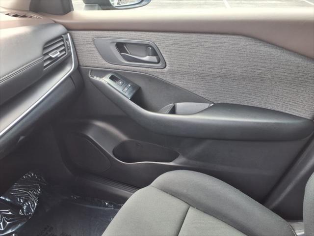 Photo of 2023 Gun Metallic Nissan Rogue