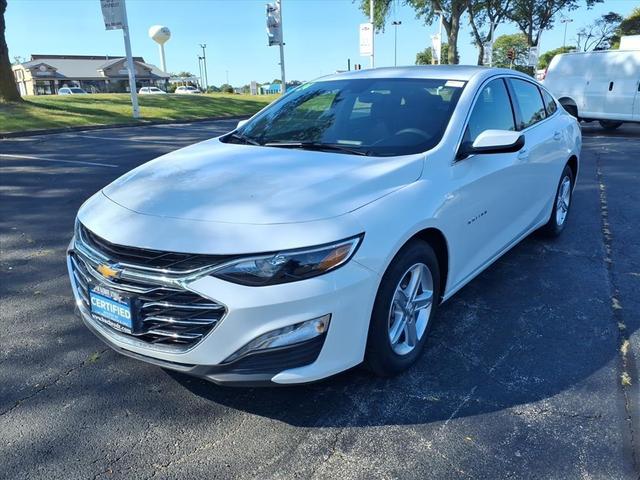 Photo of 2024 Summit White Chevrolet Malibu