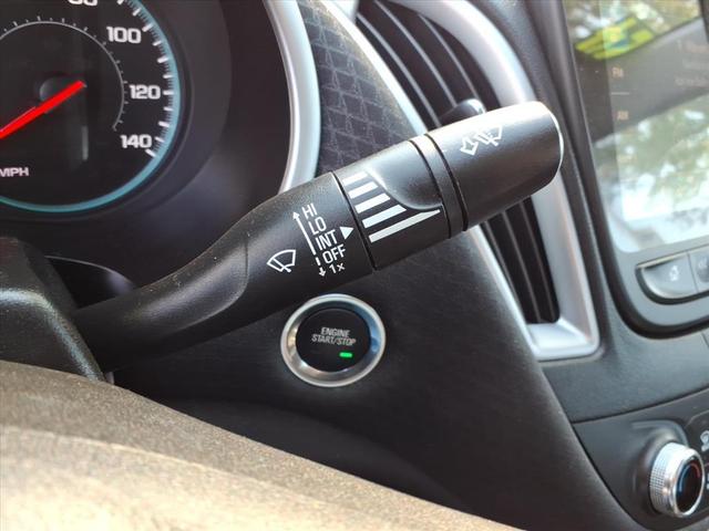 Photo of 2024 Summit White Chevrolet Malibu