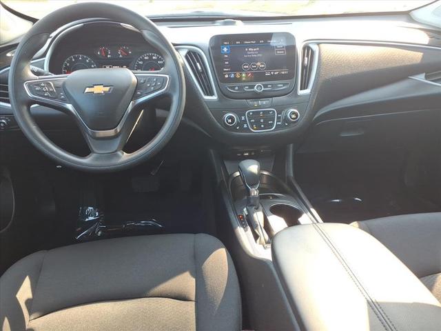 Photo of 2024 Summit White Chevrolet Malibu