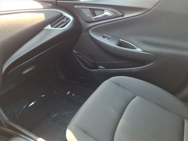 Photo of 2024 Summit White Chevrolet Malibu