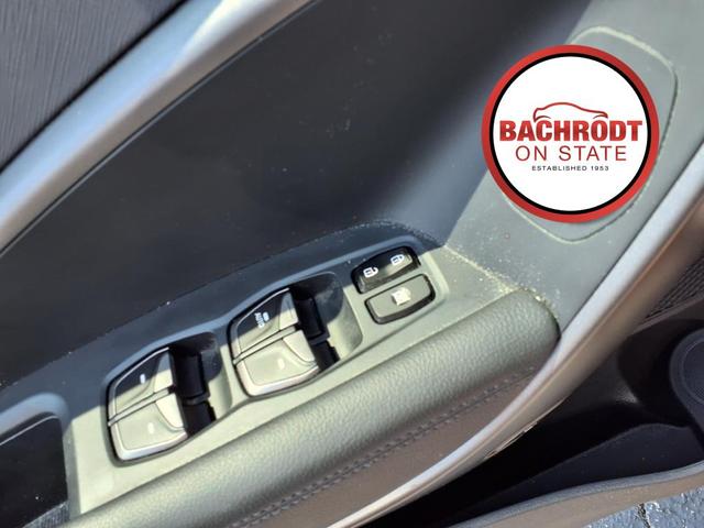 Photo of 2013 Mineral Gray Hyundai SANTA FE