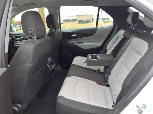 Photo of 2020 Summit White Chevrolet Equinox