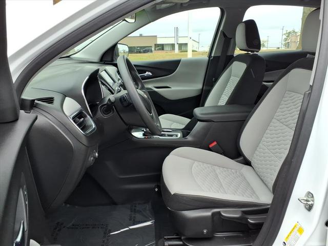 Photo of 2020 Summit White Chevrolet Equinox
