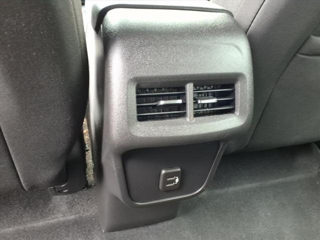 Photo of 2020 Summit White Chevrolet Equinox