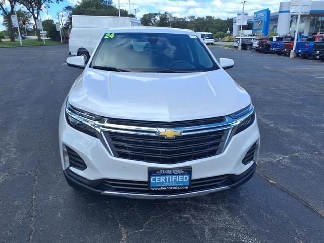 Photo of 2024 Iridescent Pearl Tricoat Chevrolet Equinox