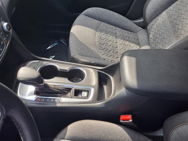 Photo of 2024 Iridescent Pearl Tricoat Chevrolet Equinox