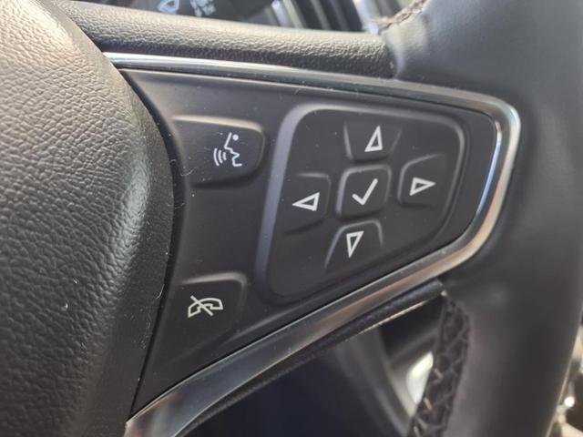 Photo of 2024 Iridescent Pearl Tricoat Chevrolet Equinox