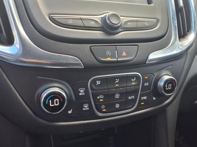 Photo of 2024 Iridescent Pearl Tricoat Chevrolet Equinox