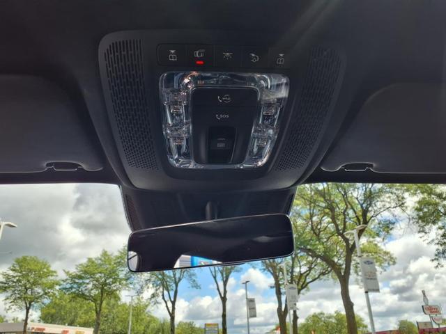 Photo of 2021 Patagonia Red Metallic Mercedes-Benz GLA 250