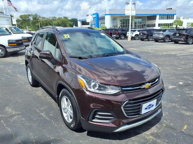 Photo of 2022 Black Cherry Metallic Chevrolet Trax