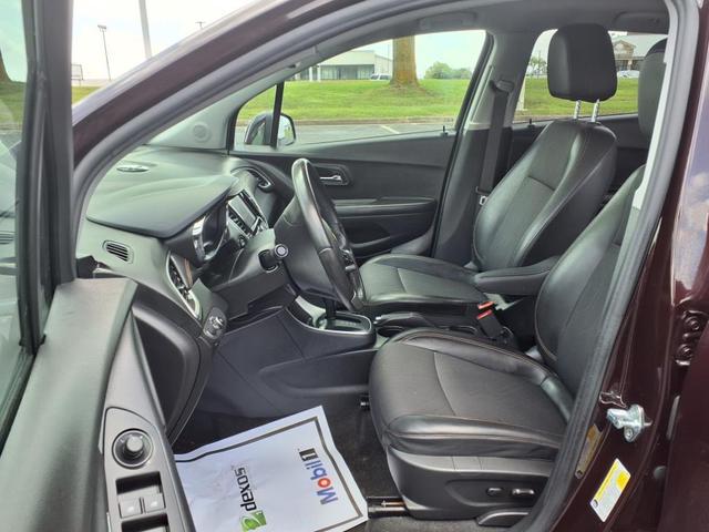Photo of 2022 Black Cherry Metallic Chevrolet Trax