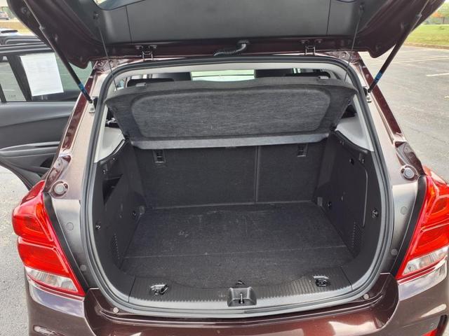 Photo of 2022 Black Cherry Metallic Chevrolet Trax