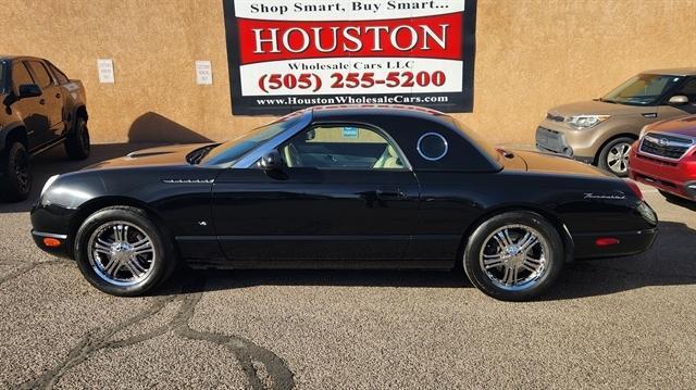 2004 Ford Thunderbird