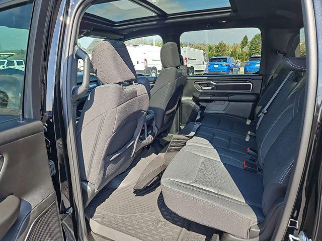 Photo of 2025 Diamond Black Crystal Pearlcoat RAM 1500
