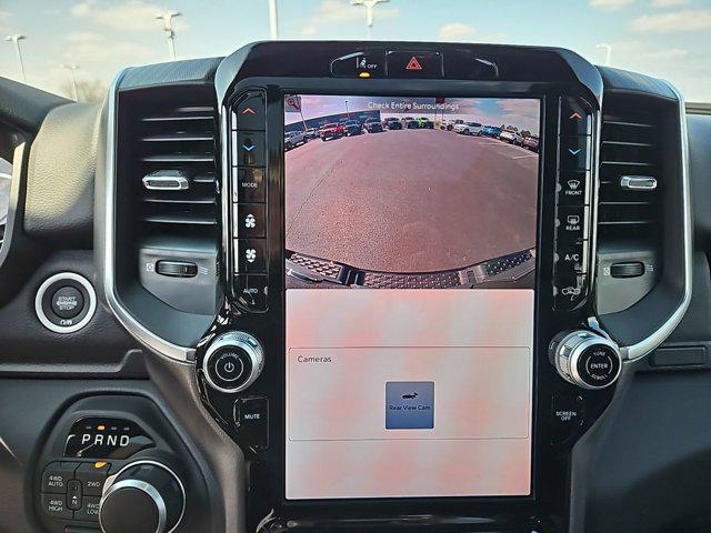 Photo of 2025 Diamond Black Crystal Pearlcoat RAM 1500