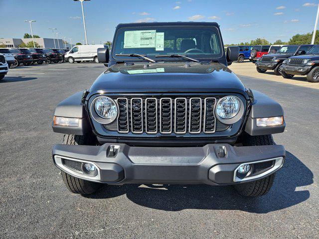 Photo of 2025 Black Clearcoat Jeep Gladiator