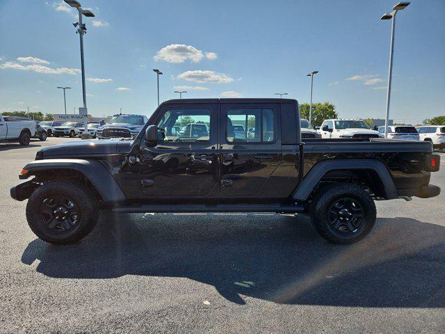 Photo of 2025 Black Clearcoat Jeep Gladiator