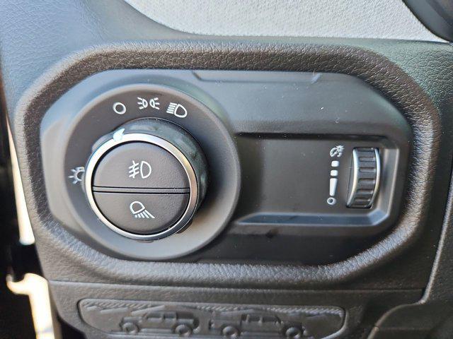 Photo of 2025 Black Clearcoat Jeep Gladiator