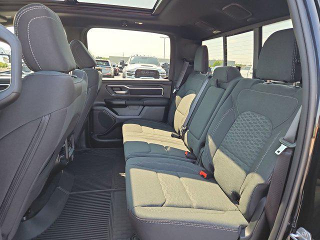 Photo of 2026 Diamond Black Crystal Pearlcoat RAM 1500
