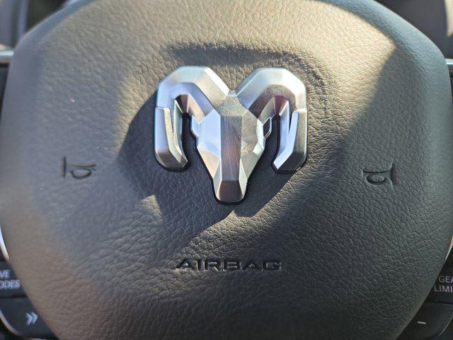 Photo of 2026 Diamond Black Crystal Pearlcoat RAM 1500