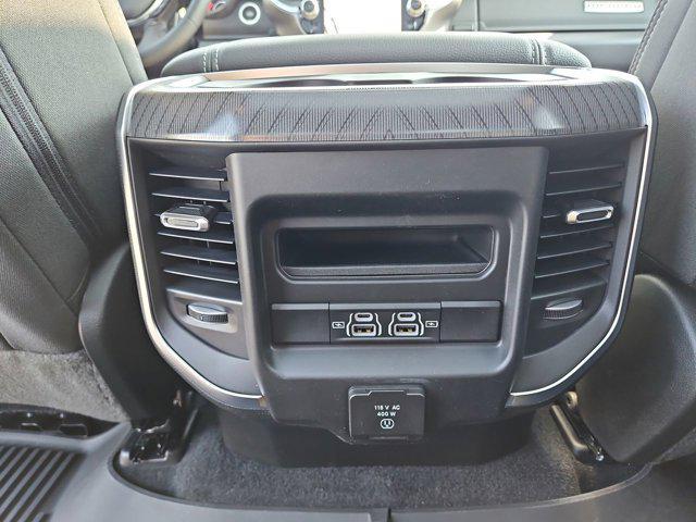 Photo of 2026 Diamond Black Crystal Pearlcoat RAM 1500