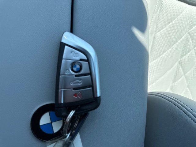 Photo of 2023 Tanzanite Blue II Metallic BMW X5