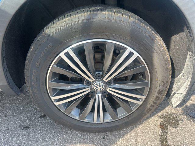 Photo of 2019 Silk Blue Metallic Volkswagen Tiguan