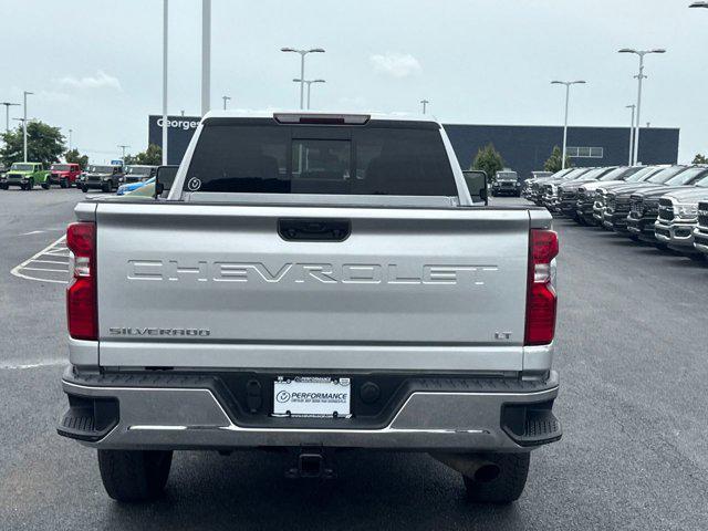 Photo of 2022 Silver Ice Metallic Chevrolet Silverado 2500