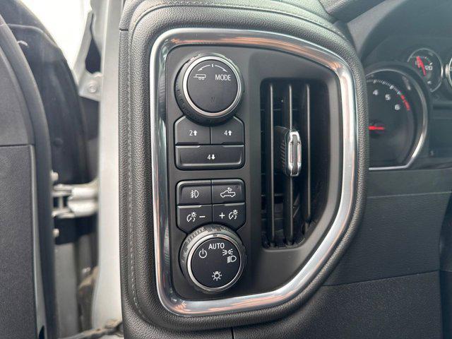 Photo of 2022 Silver Ice Metallic Chevrolet Silverado 2500
