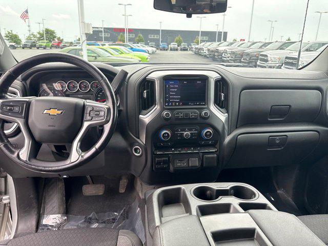 Photo of 2022 Silver Ice Metallic Chevrolet Silverado 2500