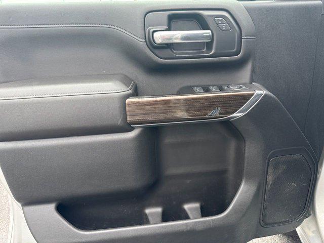 Photo of 2022 Silver Ice Metallic Chevrolet Silverado 2500